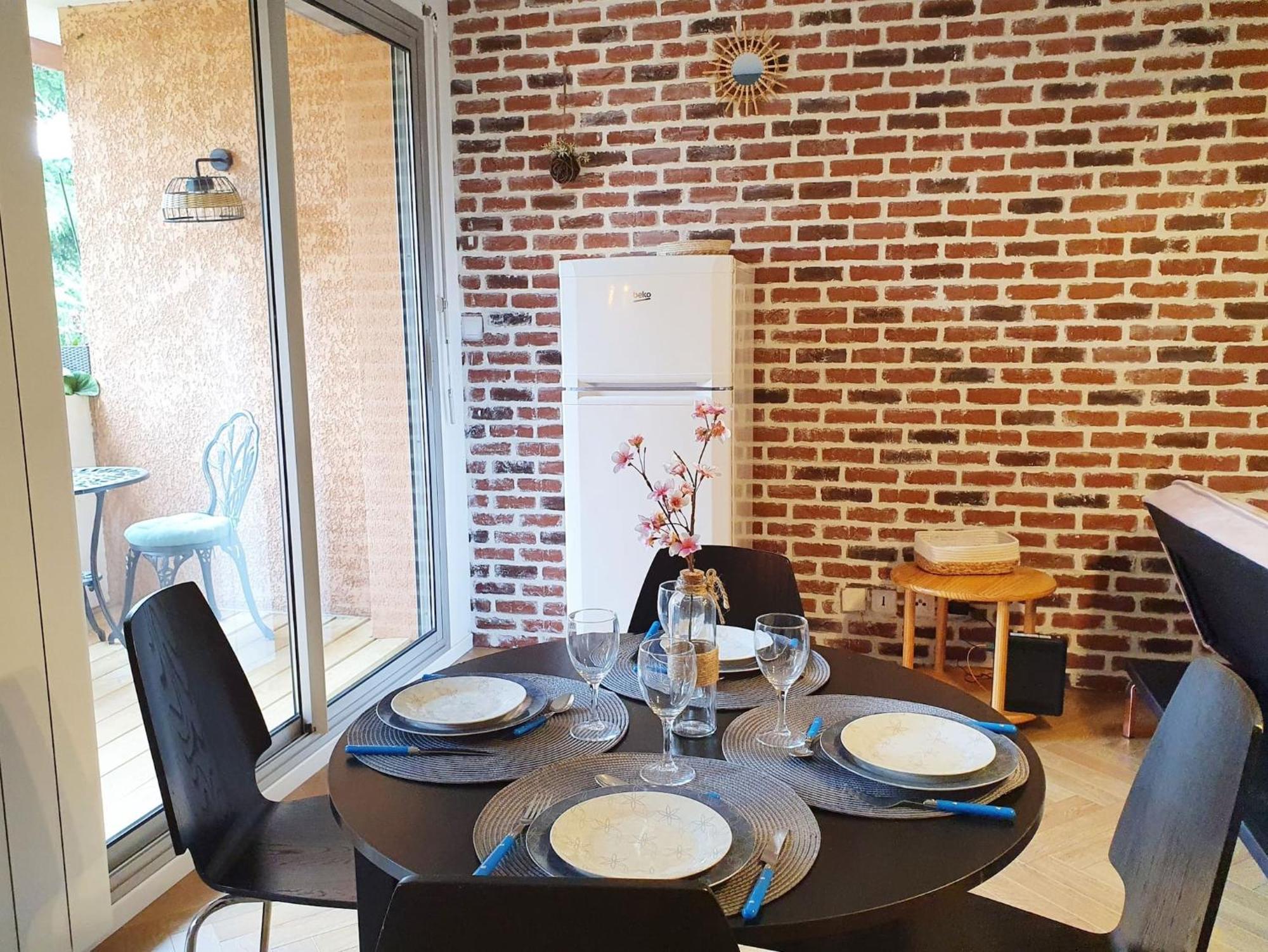 Ferienwohnung Hippodrome - Piscine - Parking Free - Metro Toulouse Exterior foto